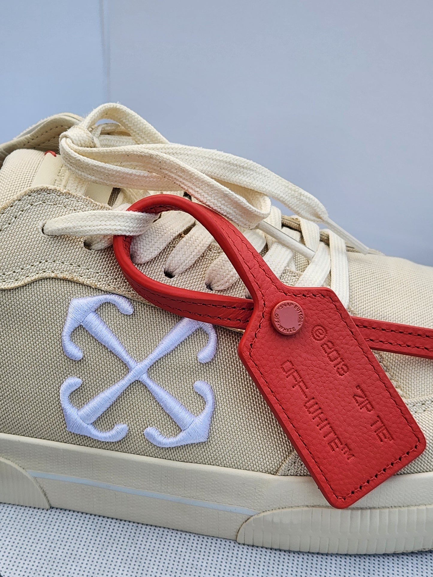 Baskets Off-White